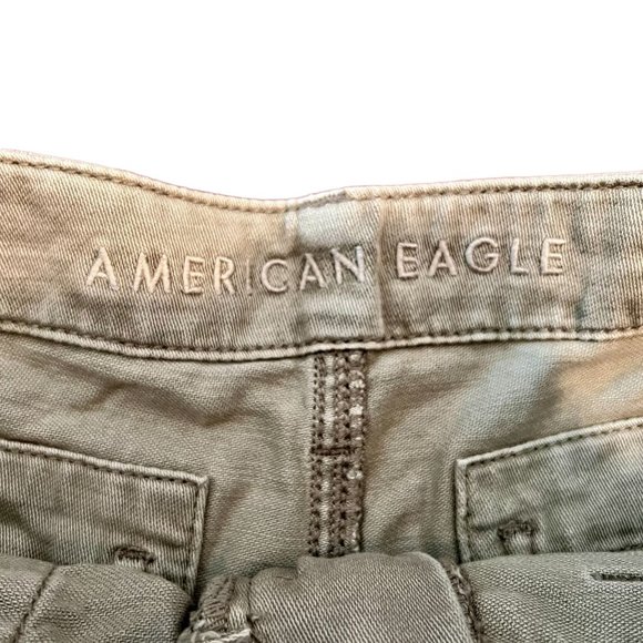American Eagle Washed Green Button Fly Raw Hem 100% Cotton Shorts Womens Size 00 - Picture 3 of 7